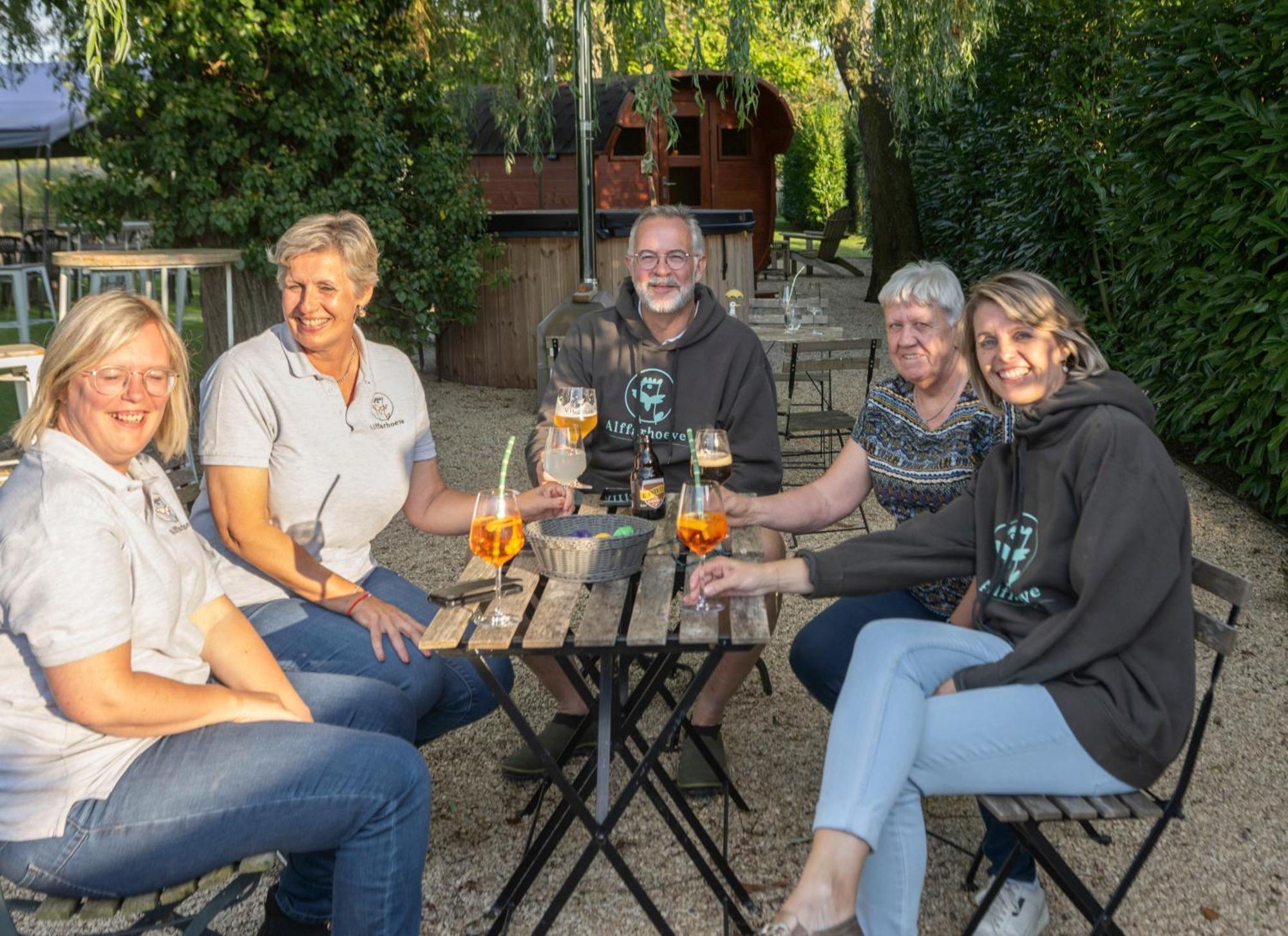 B&B De Alffarhoeve Hamme Exteriör bild